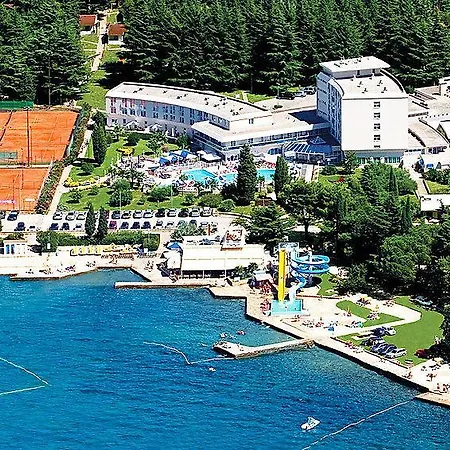 Park Plava Laguna 4*