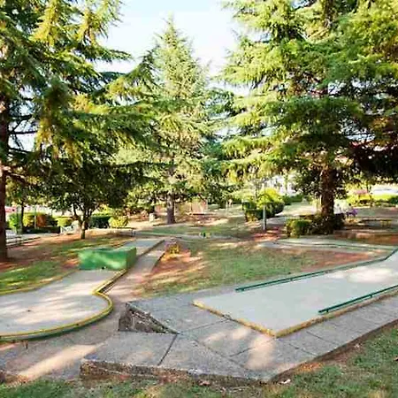Park Plava Laguna פורץ