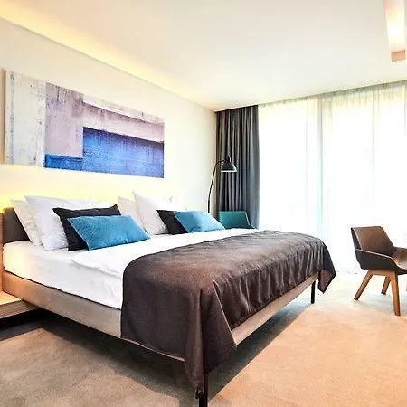 Hotel Park Plava Laguna 4*