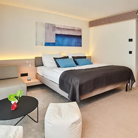 Park Plava Laguna فندق