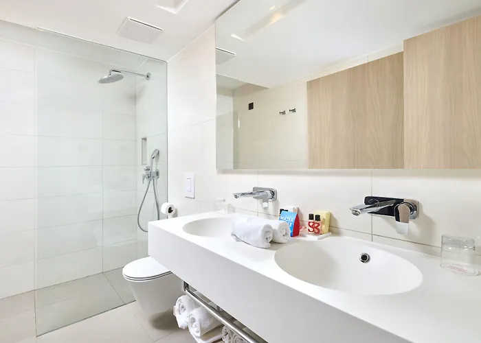 Park Plava Laguna 호텔