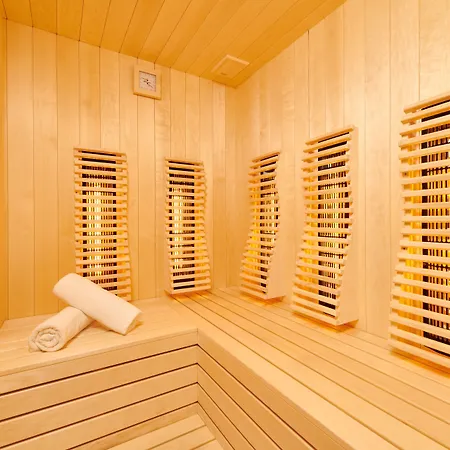 Park Plava Laguna فندق