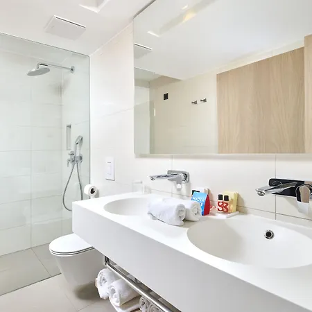 Park Plava Laguna فندق