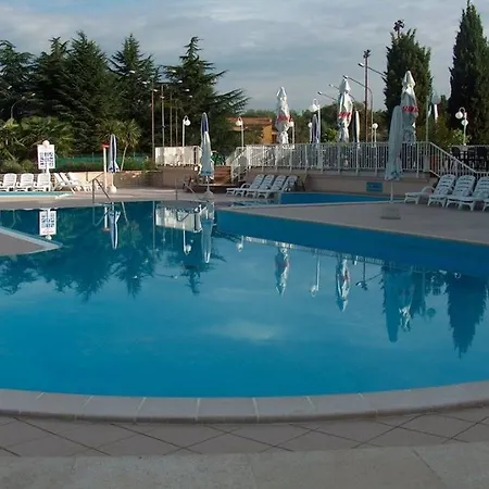 فندق Park Plava Laguna بوريتش