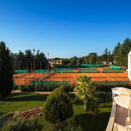 Park Plava Laguna 4* بوريتش