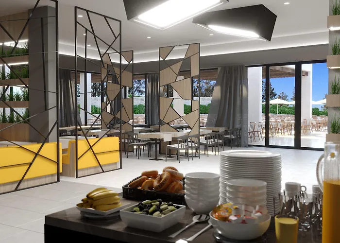 Park Plava Laguna מלון פורץ