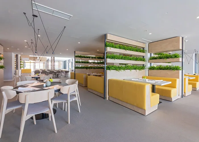 Park Plava Laguna מלון 4*